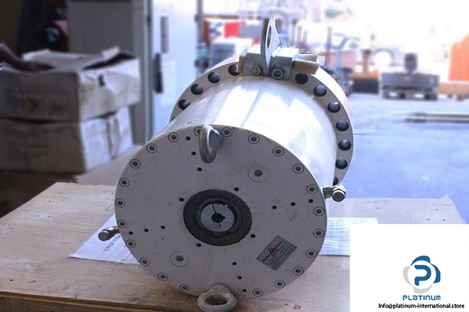 DELTA-SOLUTIONS-5020-P4-021350-AZIMUTH-GEARBOX4_675x450.jpg