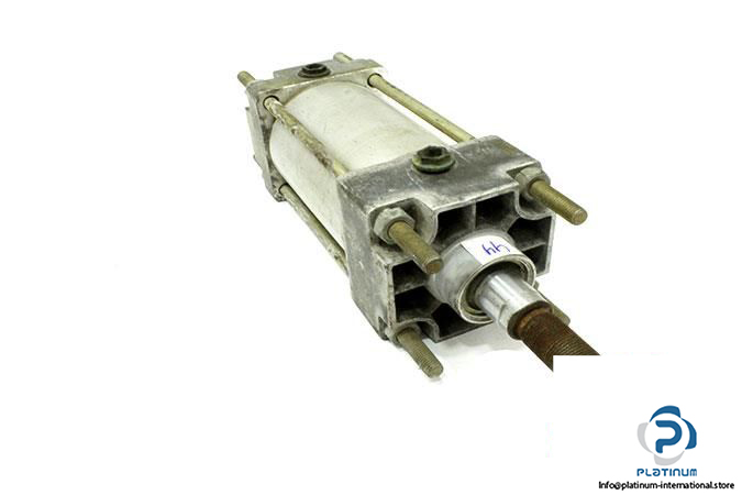 ORSTA-TGL-2074702-PNEUMATIC-ACTUATOR-4_675x450.jpg