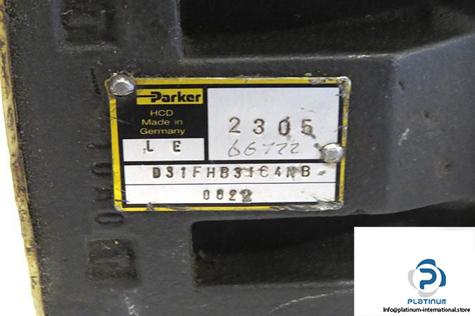 PARKER-D31FHB31C4NB-HYDRAULIC-SERVO-VALVE5_675x450.jpg