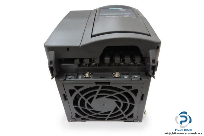 SIEMENS-6SE6-420-2AD22-2BA1-FREQUENCY-INVERTER5_675x450.jpg