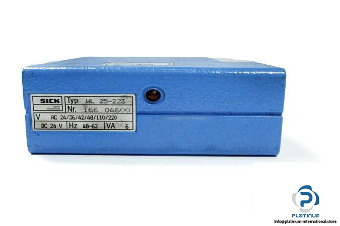 SICK-WL25-223-PHOTOELECTRIC-RETRO-REFLECTIVE-SENSOR5_675x450.jpg