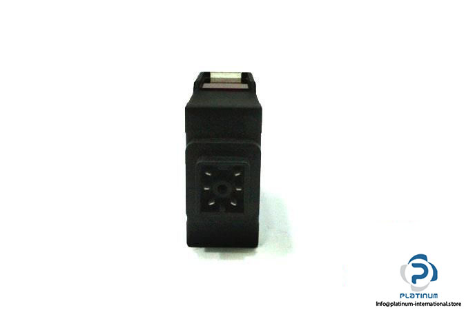 SICK-WL27-2R630-PHOTOELECTRIC-RETRO-REFLECTIVE-SENSOR5_675x450.jpg