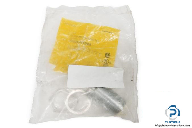 TURCK-BI10U-M30-AP6X-H1141-INDUCTIVE-SENSOR_675x450.jpg