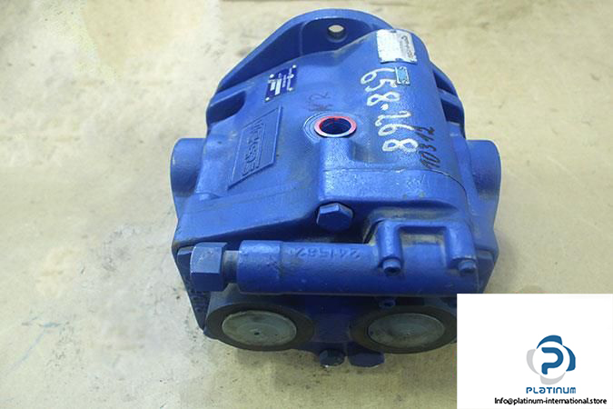 VICKERS-PVB-29-FLS-20-C11-AXIAL-PISTON-PUMP-VARIABLE-DISPLACEMENT4_675x450.jpg