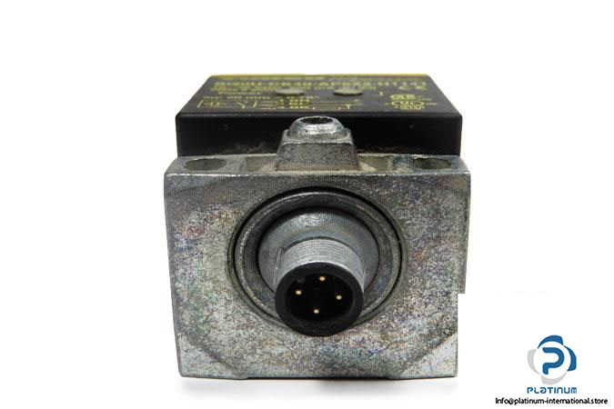 TURCK-BI20U-CK40-AP6X2-H1141-INDUCTIVE-SENSOR4_675x450.jpg