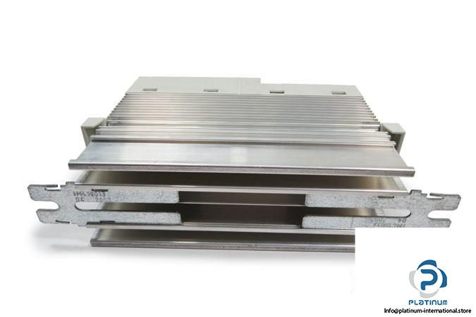 LENZE-E82EV751_2B-FREQUENCY-INVERTER4_675x450.jpg