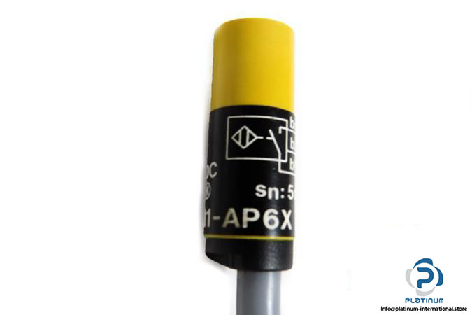 TURCK-NI5-K11-AP6X-INDUCTIVE-SENSOR5_675x450.jpg