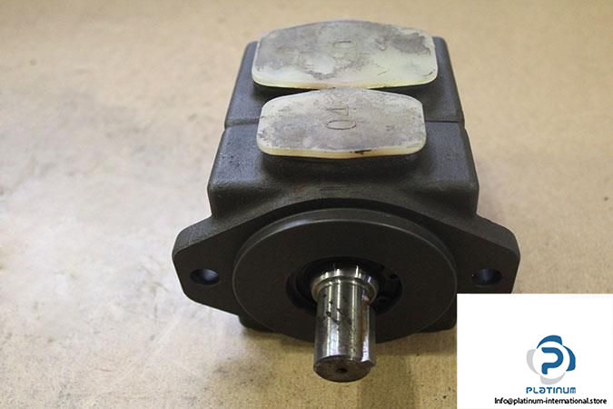 YUKN-PV2R1-10-F-RAA-43-SINGLE-VANE-PUMP3_675x450.jpg