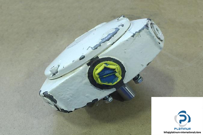 REXROTH-R901088695-FIXED-DISPLACEMENT-RADIAL-PISTON-PUMP4_675x450.jpg