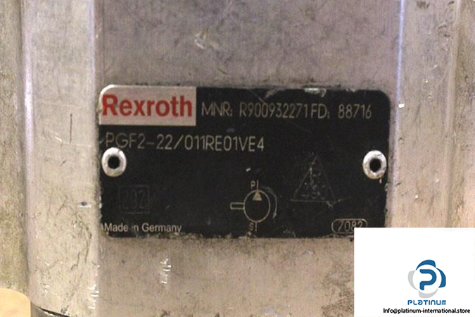 REXROTH-R900932271-INTERNAL-GEAR-PUMP5_675x450.jpg