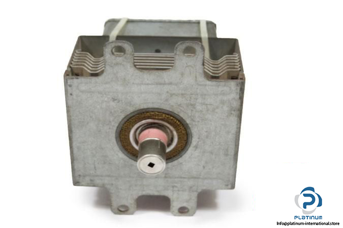 PANASONIC-2M1673-M12-MICROWAVE-MAGNETRON5_675x450.jpg