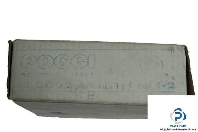 POGGI-2002-R11-D12-3-WAY-RIGHT-ANGLE-GEARBOX6_675x450.jpg