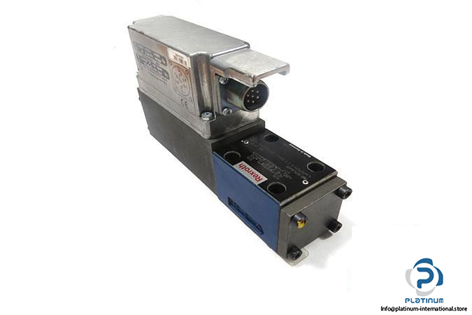 REXROTH-0811404600-44-WAY-SERVO-SOLENOID-CONTROL-VALVE_675x450.jpg