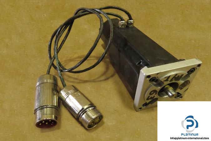 BECKHOFF-AM3023-1C01-SERVO-MOTOR_675x450.jpg