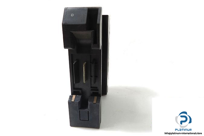 SIEMENS-6ES5-410-7AA11-DIGITAL-OUTPUT-MODULE-MODULE3_675x450.jpg