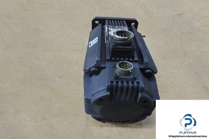 SBC-MB-105-30-04-SERVO-MOTOR3_675x450.jpg