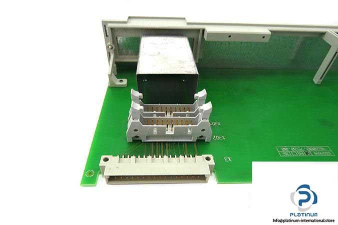 SIEMENS-6FC5-412-1FA10-0AA0-PLUG-IN-AXIS-EXTENSION-UNIT3_675x450.jpg