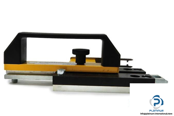 EUCHNER-086186-BOLT-TP-AF-SAFETY-SWITCH4_675x450.jpg