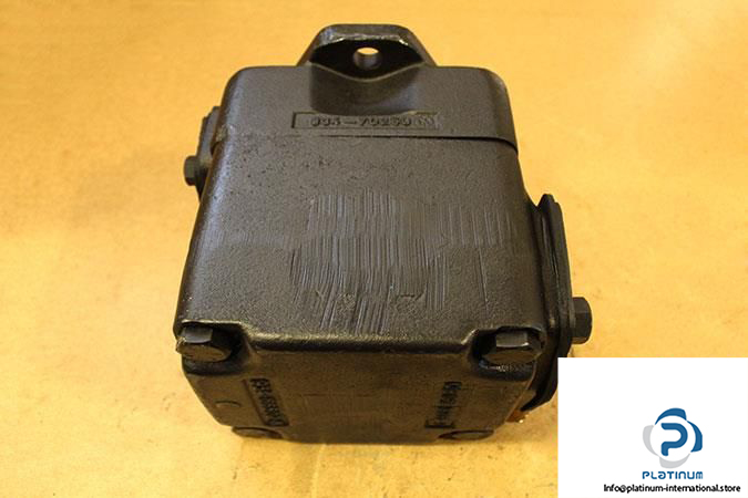 DENISON-T6E-072-3R00-A1-INDUSTRIAL-HYDRAULIC-FIXED-DISPLACEMENT5_675x450.jpg