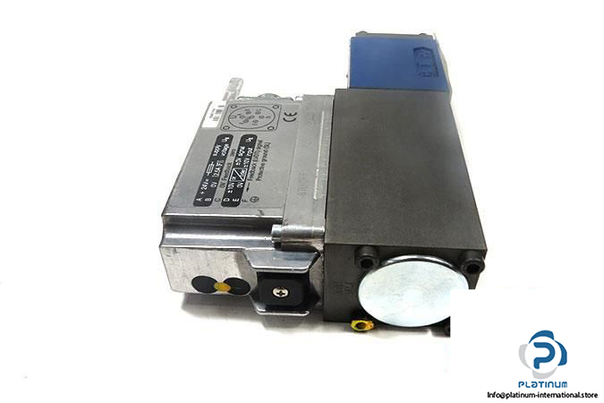 REXROTH-0811404600-44-WAY-SERVO-SOLENOID-CONTROL-VALVE6_675x450.jpg