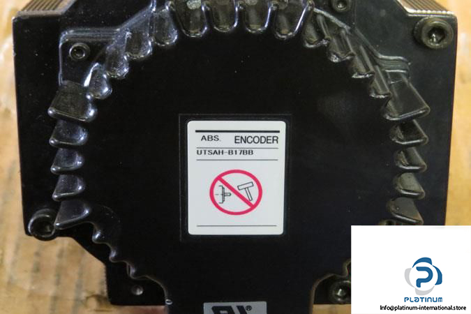 YASKAWA-SGMGH-09D2A61-OY-AC-SERVO-MOTOR5_675x450.jpg