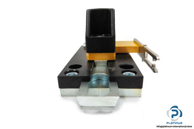 EUCHNER-086186-BOLT-TP-AF-SAFETY-SWITCH5_675x450.jpg