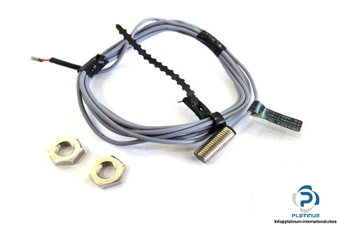 IFM-OE0003-THROUGH-BEAM-SENSOR-TRANSMITTER_675x450.jpg
