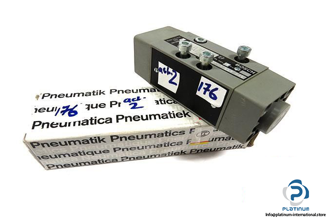 BOSCH-0-820-224-002-PNEUMATIC-VALVE_675x450.jpg