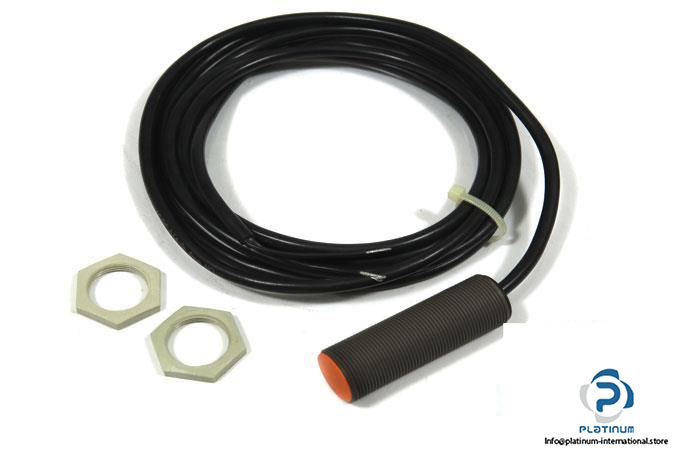 SIEMENS-3RG40-23-0KB00-INDUCTIVE-PROXIMITY-SWITCH_675x450.jpg