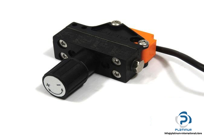 PIAB-3116064-INDUCTIVE-UNIVERSAL-VACUUM-SWITCH-4_675x450.jpg