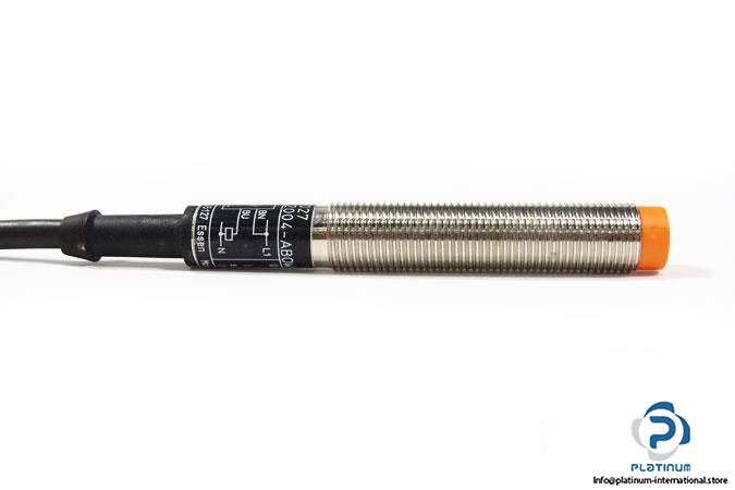 IFM-IF0027-INDUCTIVE-SENSOR-5_675x450.jpg