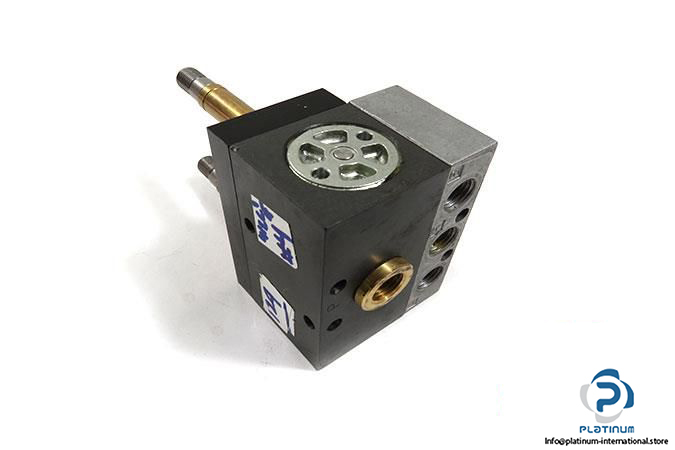FESTO-2136-SOLENOID-CONTROL-VALVE5_675x450.jpg