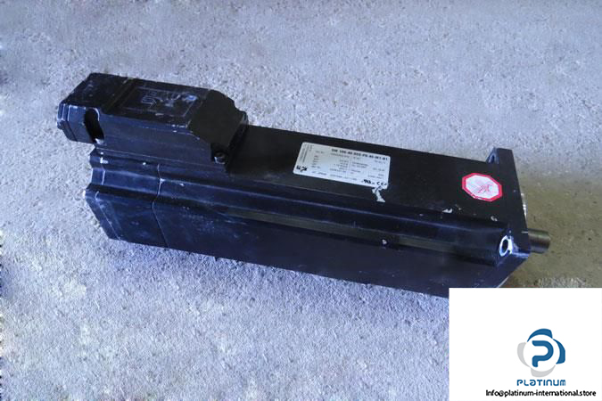 ELAU-SM-100-40-050-P0-45-M1-B1-SERVO-MOTOR_675x450.jpg