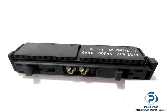 SIEMENS-6ES7-392-1AJ00-0AA0-SWMRJ4-FRONT-CONNECTOR4_675x450.jpg
