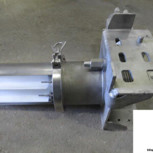 lenze-MCS-12L20-SRMB0-A19N-ST6S00N-R0SU-servo-motor-with-gearbox-SKH200-1S-VCK-12LN20