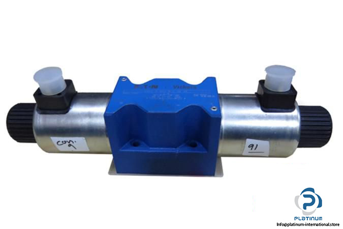 VICKERS-DG4V-5-6CJ-M-U-H6-20-SOLENOID-OPERATED-DIRECTIONAL-VALVE_675x450.jpg