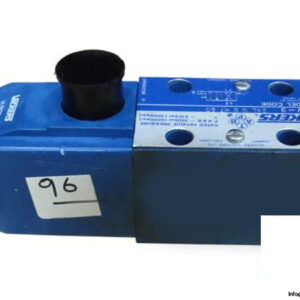VICKERS-DG4V-3-2AL-MU-H7-60-SOLENOID-OPERATED-DIRECTIONAL-VALVES_675x450.jpg