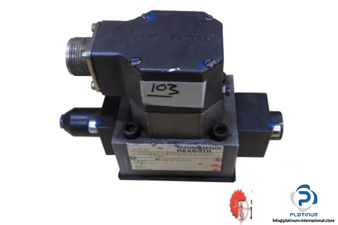 REXROTH-4WS2EB10-40-SERVO-DIRECTIONAL-VALVE_675x450.jpg