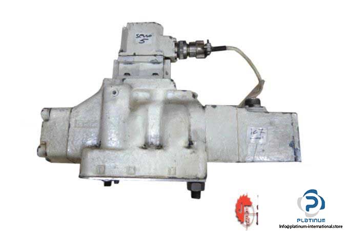 MOOG-D644-533-SERVO-CONTROL-VALVE_675x450.jpg