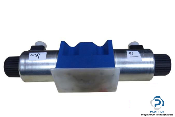 VICKERS-DG4V-5-6CJ-M-U-H6-20-SOLENOID-OPERATED-DIRECTIONAL-VALVE4_675x450.jpg