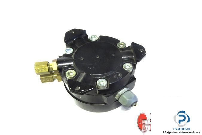 KSB-01015633-DIFFERENTIAL-PRESSURE-SWITCH-4_675x450.jpg