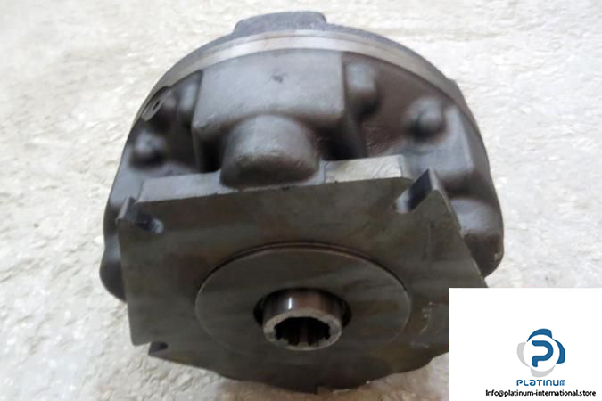 SAI-GM2-500-3H-D-47-JC-RADIAL-PISTON-HYDRAULIC-MOTORS_675x450.jpg