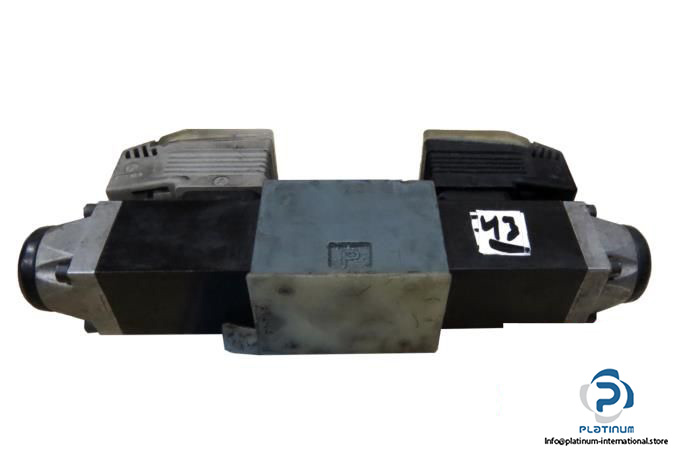REXROTH-4WE-6-J51AW220-50NZ5L-DIRECTIONAL-CONTROL-VALVE_675x450.jpg