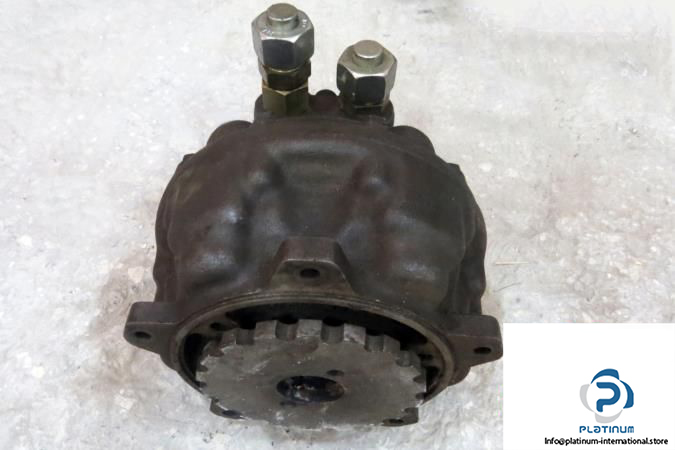 SAI-M1-175-3-D-31-JC-RADIAL-PISTON-HYDRAULIC-MOTORS4_675x450.jpg