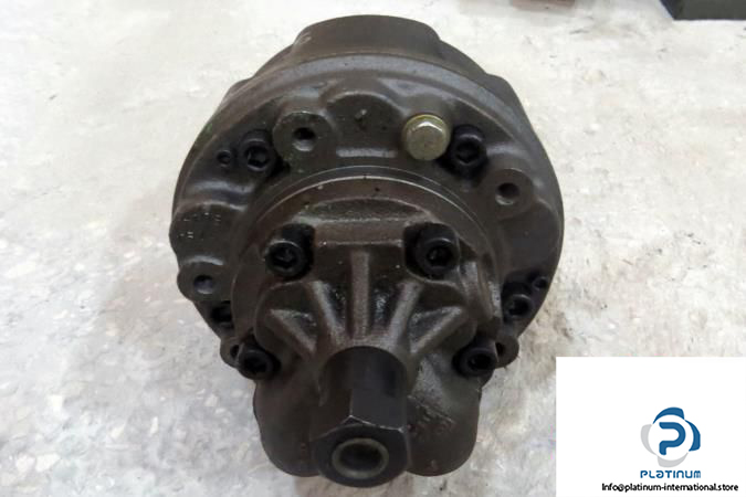 SAI-GM05-75-8H-D-31-JC-RADIAL-PISTON-HYDRAULIC-MOTORS4_675x450.jpg