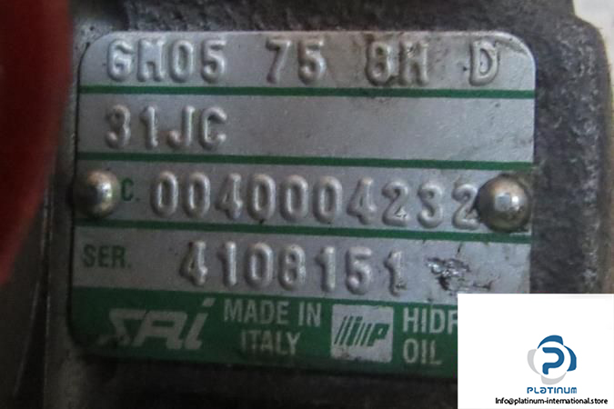 SAI-GM05-75-8H-D-31-JC-RADIAL-PISTON-HYDRAULIC-MOTORS3_675x450.jpg