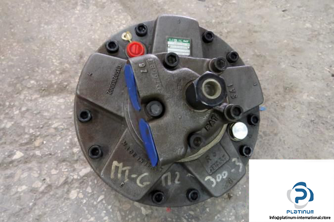 SAI-GM2-300-1H-D-47-J-RADIAL-PISTON-HYDRAULIC-MOTORS5_675x450.jpg