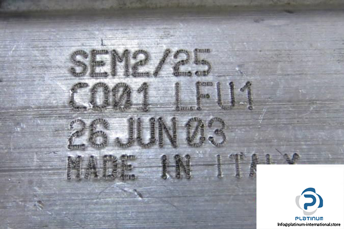 SAUER-SUNDSTRAND-SEM2_25-CO01-LFU1-DRIVE-GEAR-MOTOR3_675x450.jpg
