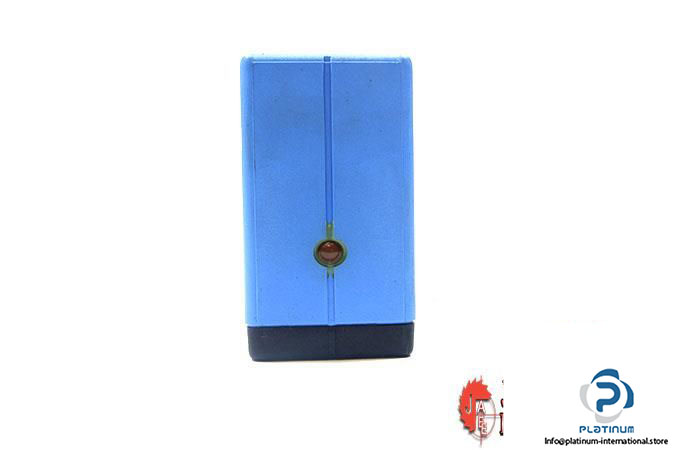 SICK-WL30-04-PHOTOELECTRIC-REFLEX-SWITCH4_675x450.jpg