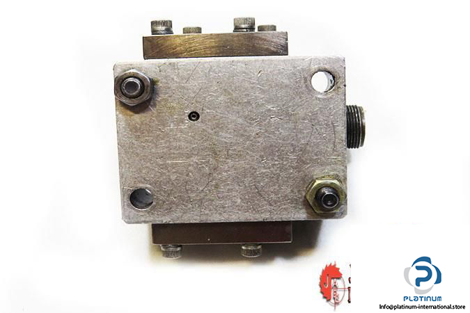 DOWTY-4682-224-970-SERVO-VALVE-5_675x450.jpg